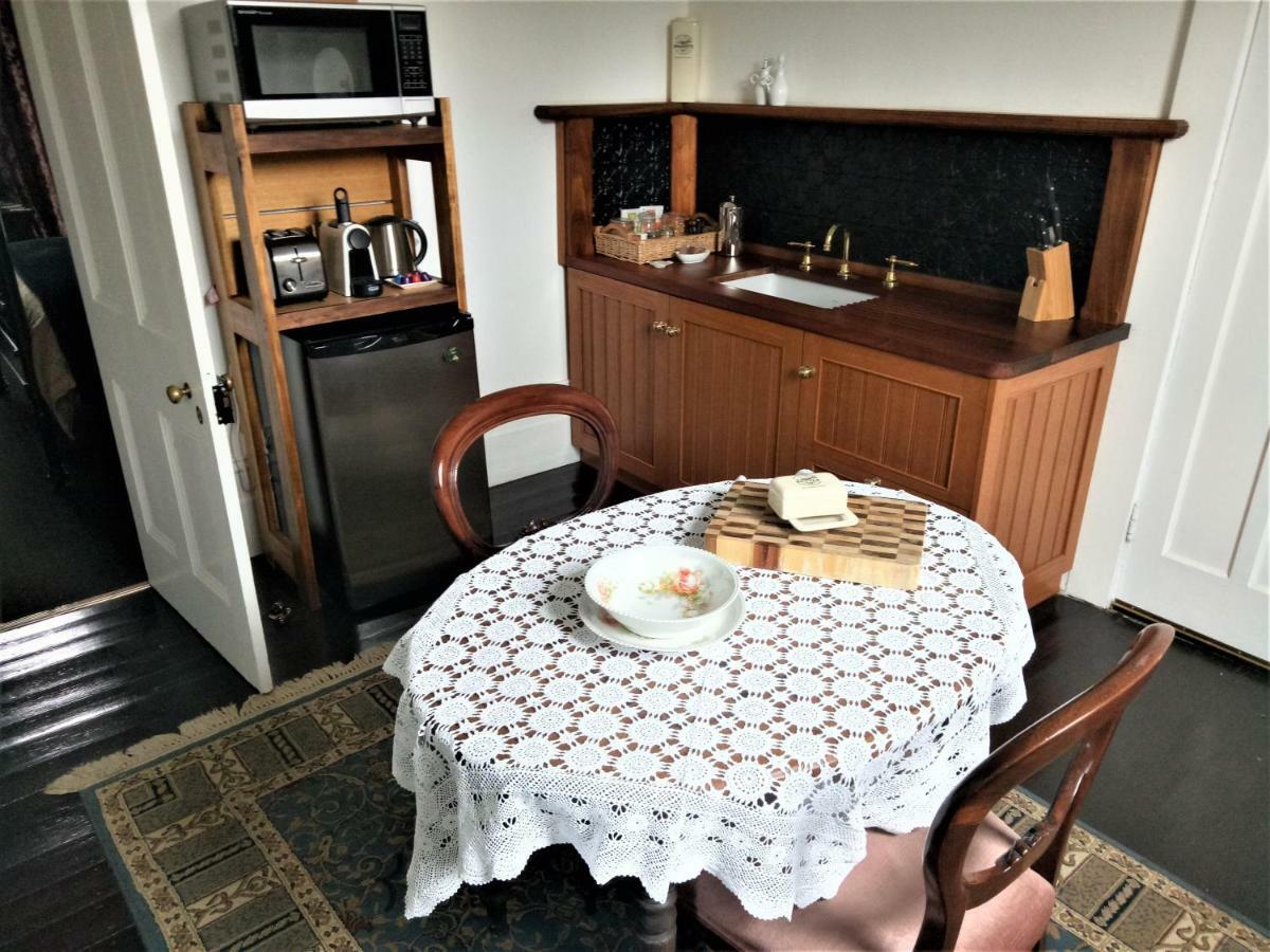 Oakdene Heritage Accommodation St Marys エクステリア 写真